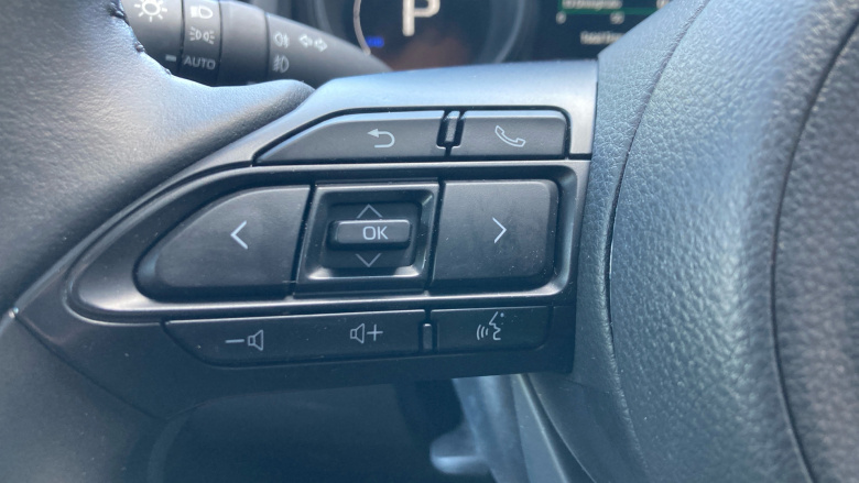 Toyota Yaris 1.5 Hybrid Design 5dr CVT Hybrid Hatchback